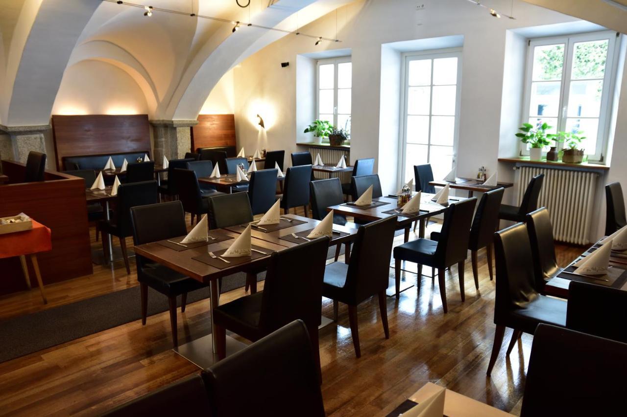 Hotel Krone บรูนิโก ภายนอก รูปภาพ